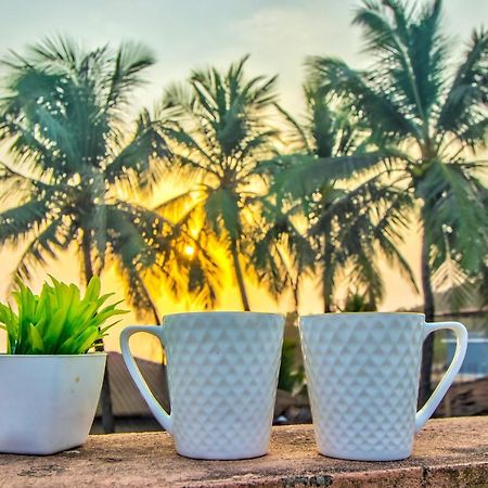 Stanleys Guest House Baga Esterno foto