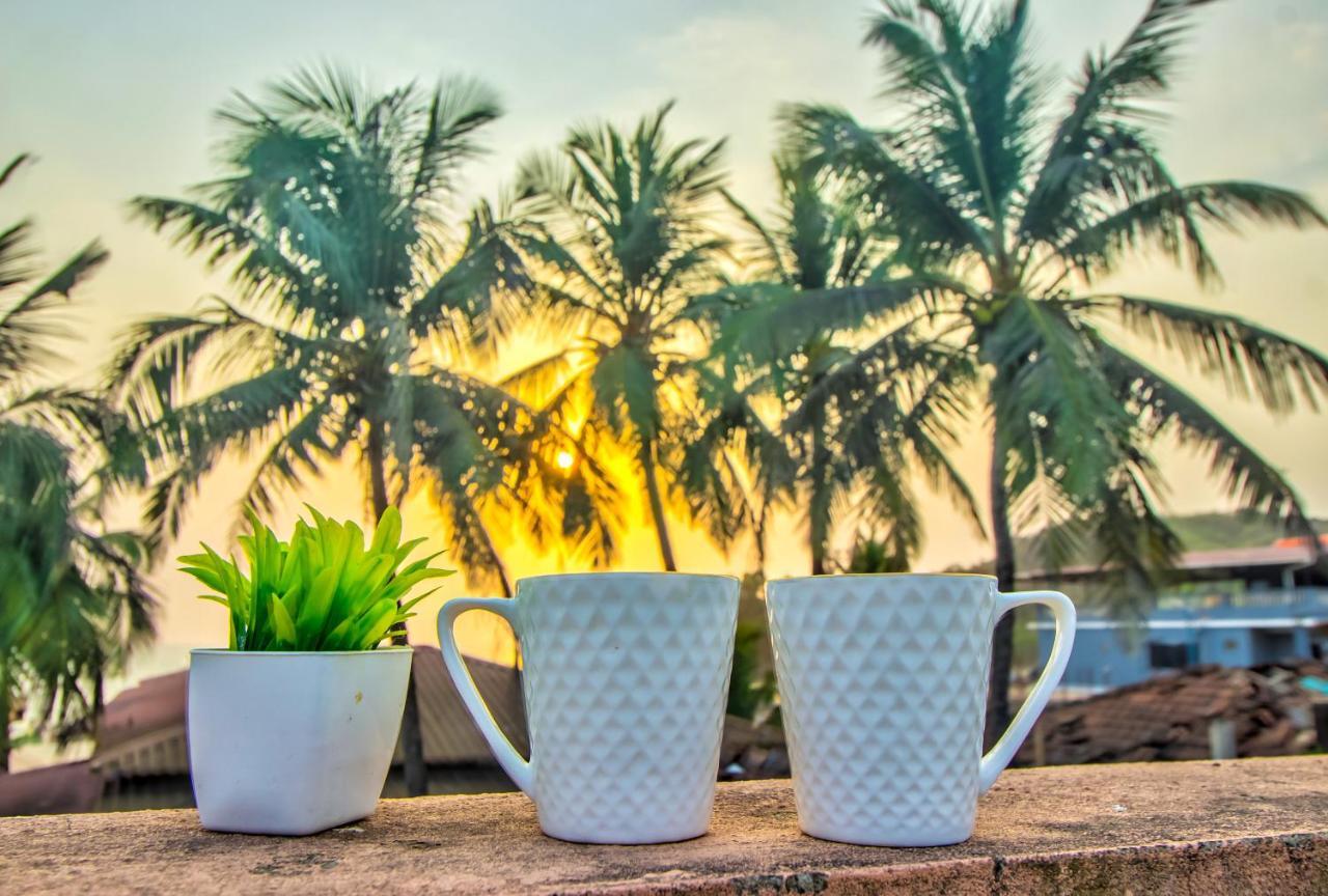 Stanleys Guest House Baga Esterno foto