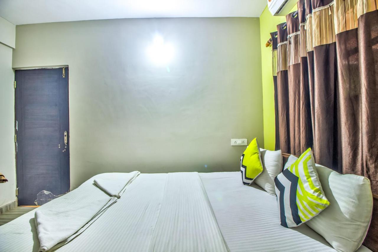 Stanleys Guest House Baga Esterno foto