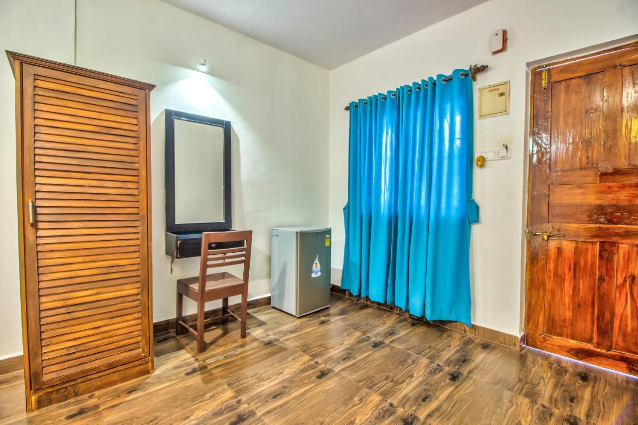 Stanleys Guest House Baga Esterno foto