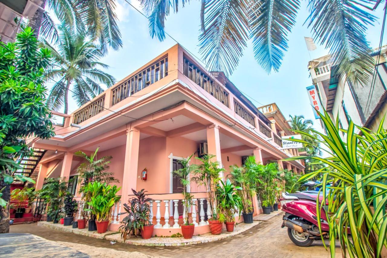Stanleys Guest House Baga Esterno foto