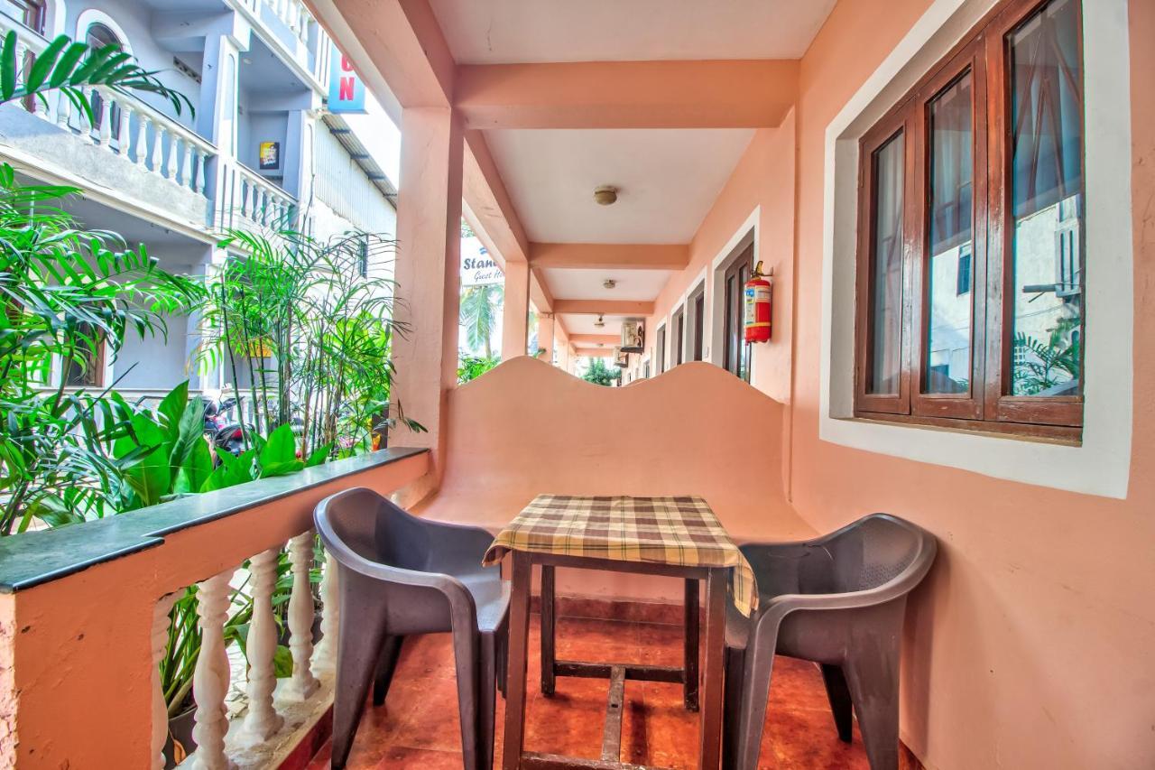 Stanleys Guest House Baga Esterno foto
