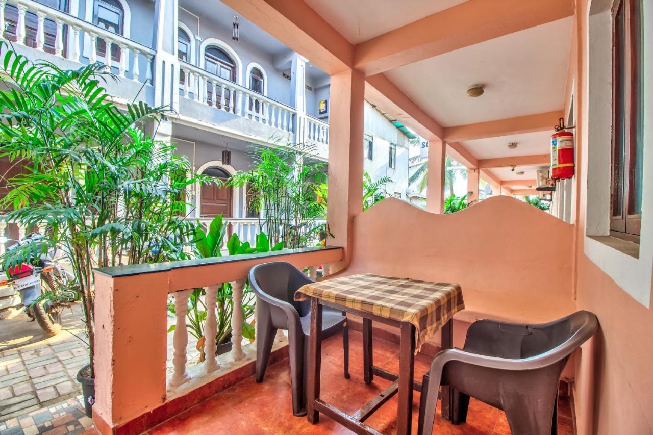 Stanleys Guest House Baga Esterno foto