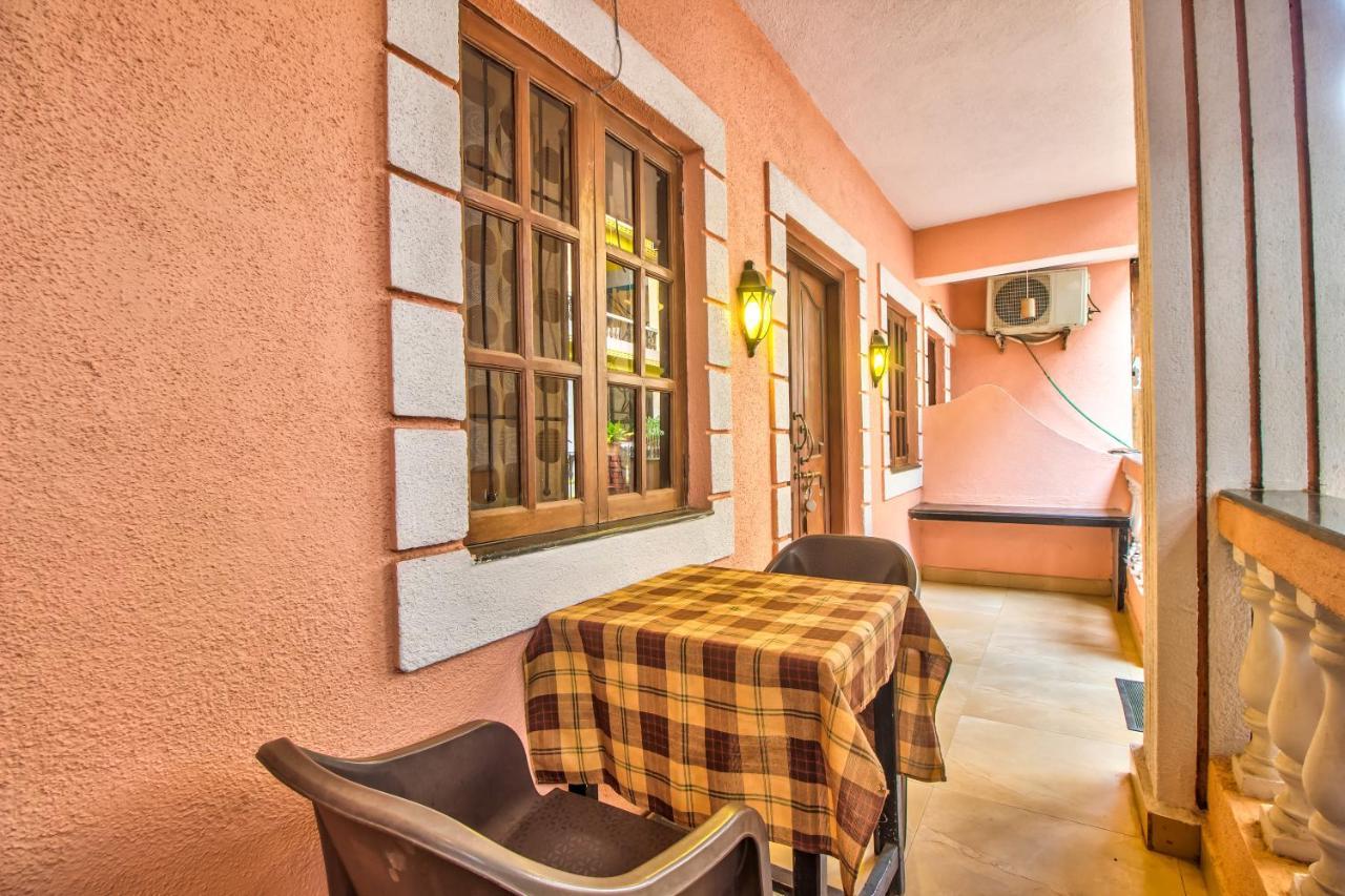 Stanleys Guest House Baga Esterno foto