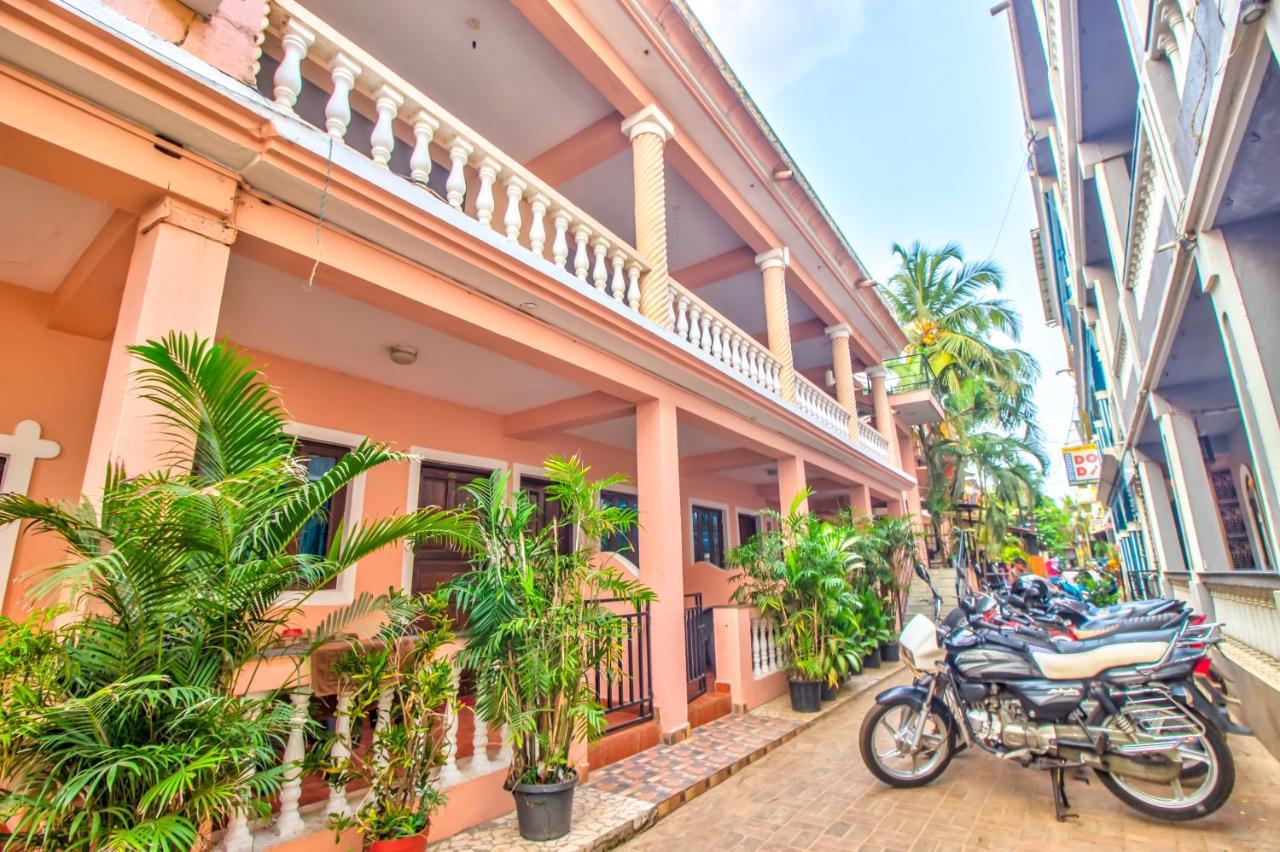 Stanleys Guest House Baga Esterno foto