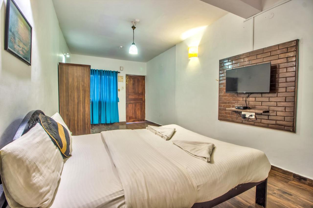 Stanleys Guest House Baga Esterno foto