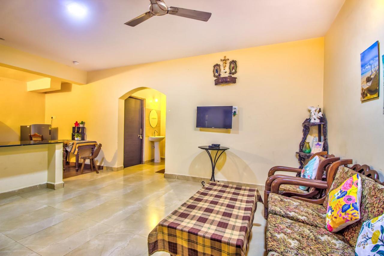 Stanleys Guest House Baga Esterno foto