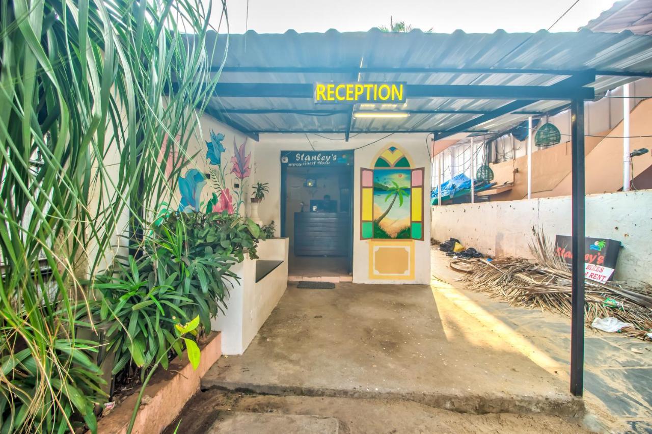 Stanleys Guest House Baga Esterno foto