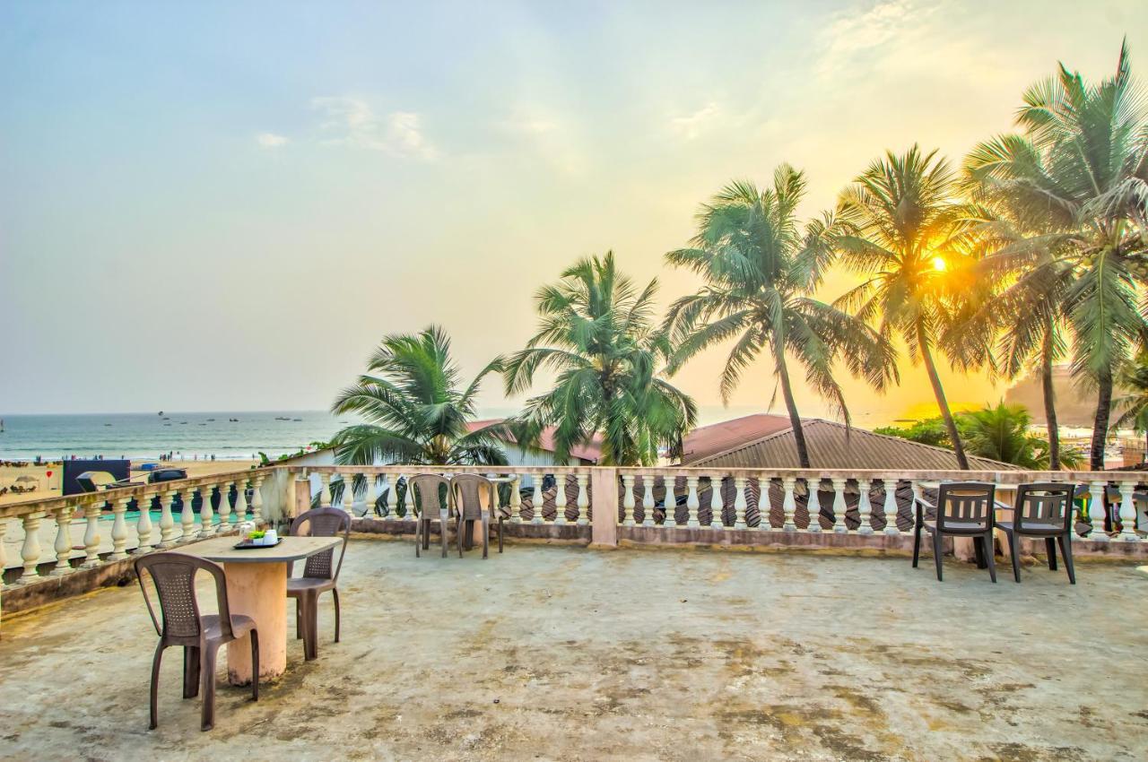 Stanleys Guest House Baga Esterno foto