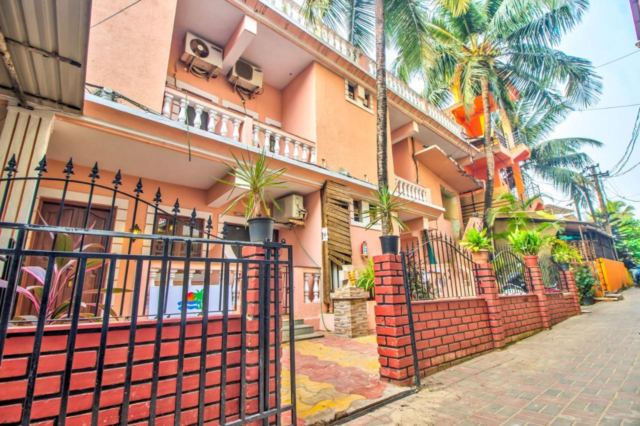 Stanleys Guest House Baga Esterno foto