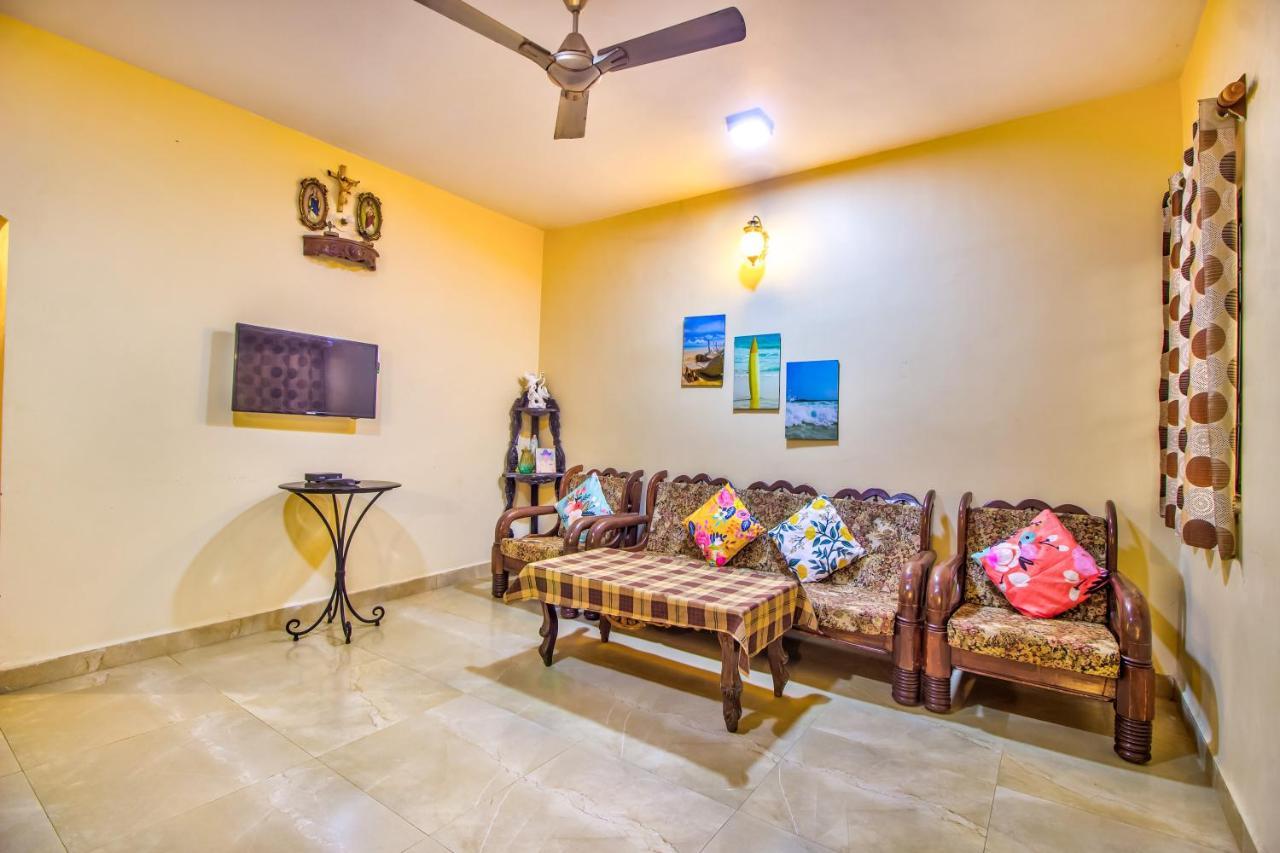 Stanleys Guest House Baga Esterno foto