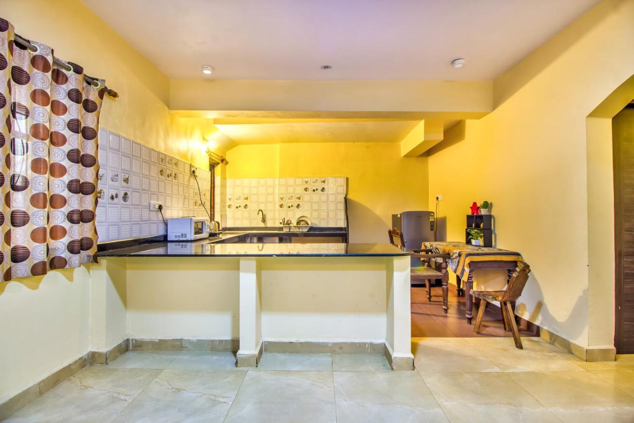 Stanleys Guest House Baga Esterno foto